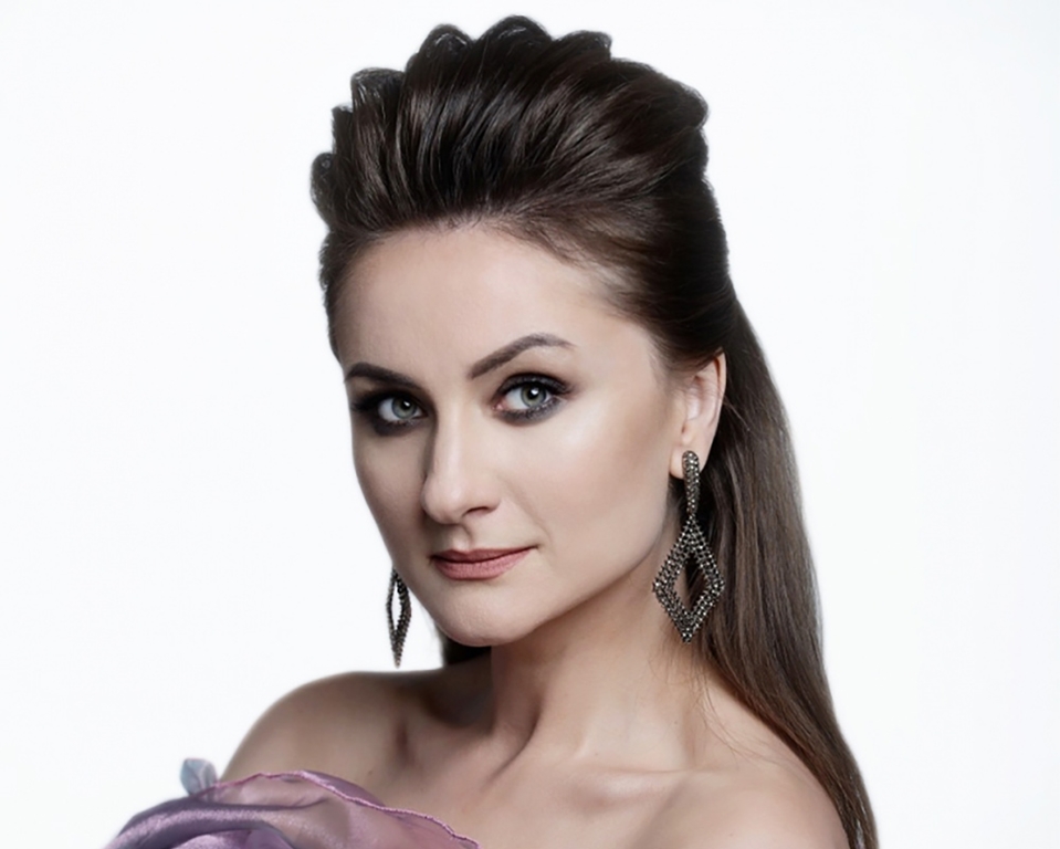 MARIA BUINOSOVA